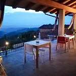 Bed and Breakfast Villa Belvedere Langhe 3*