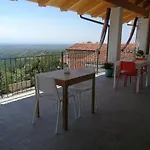 Villa Belvedere Langhe Panzió
