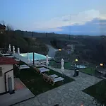 Panzió Villa Belvedere Langhe 3*