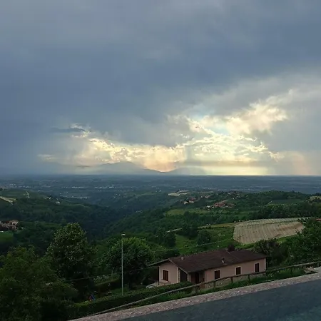 Villa Belvedere Langhe