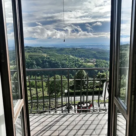 Bed & Breakfast Villa Belvedere Langhe 3*