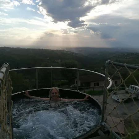 Villa Belvedere Langhe Nocleg ze śniadaniem Belvedere Langhe