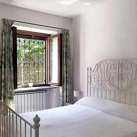 Villa Belvedere Langhe Bed & Breakfast