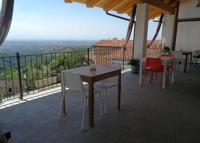 Villa Belvedere Langhe Bed & Breakfast