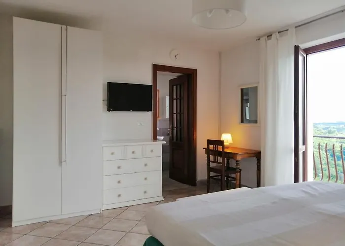 Villa Belvedere Langhe Bed & Breakfast 3*