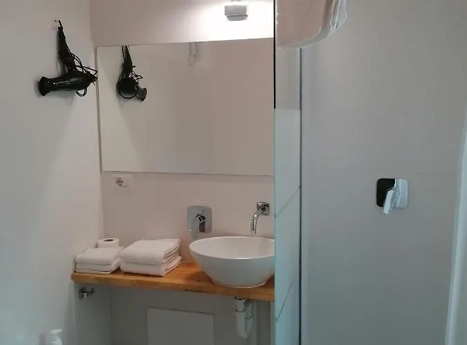 Couette-café Villa Belvedere Langhe 3*