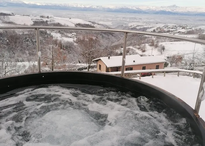 Bed & Breakfast Villa Belvedere Langhe 3*